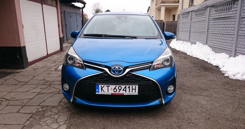 Toyota Yaris cena 47000 przebieg: 198100, rok produkcji 2016 z Tarnów małe 742